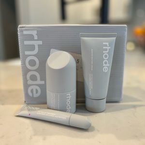Lot of RHODE Skincare (Peptide Glazing Fluid, Barrier Repair Cream, Lip Gloss)